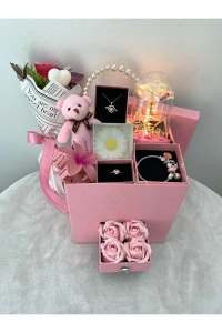 Sevgiliye Özel Pembe Hediye Seti